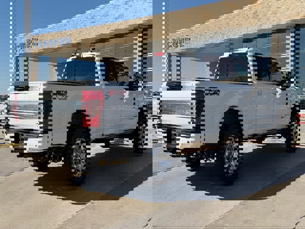 Used 2022 Ford F250 Platinum w/ FX4 Off-Road Package image 20