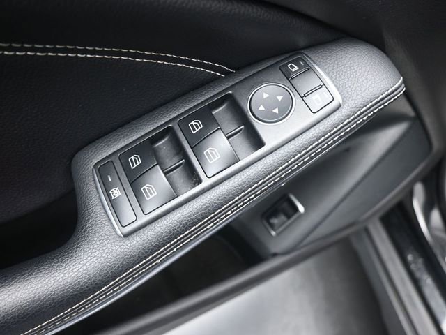 Used 2019 Mercedes-Benz GLA 250 4MATIC image 13