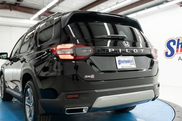 New 2026 Honda Pilot EX-L image 8