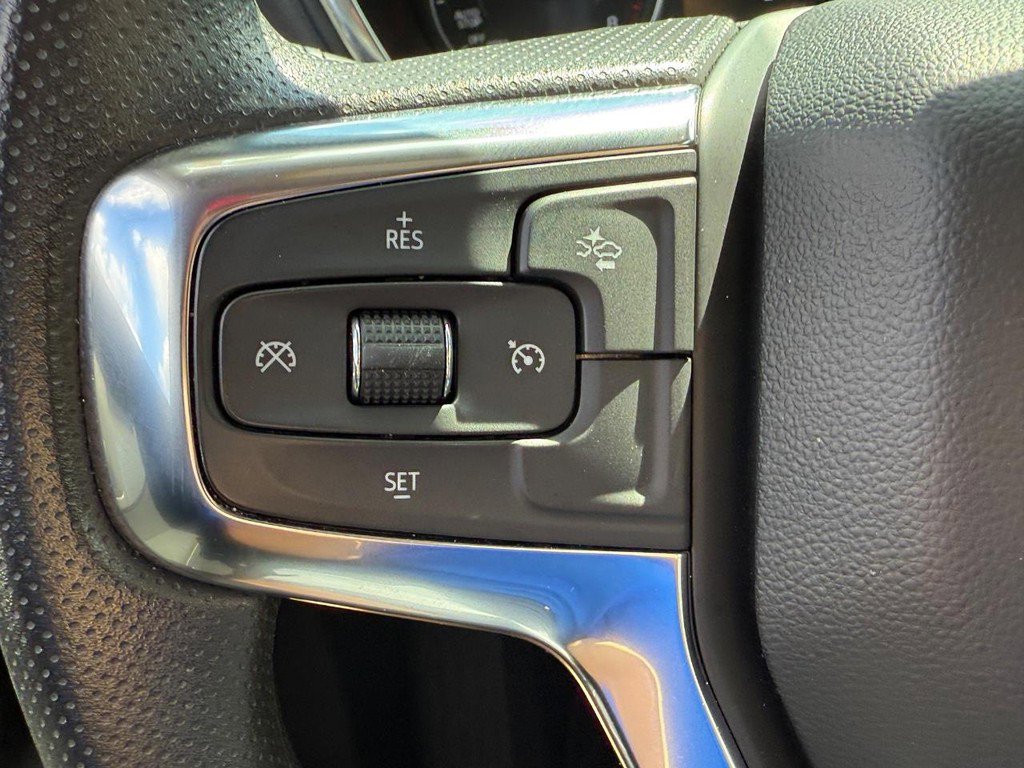 Used 2025 Chevrolet Blazer LT image 16