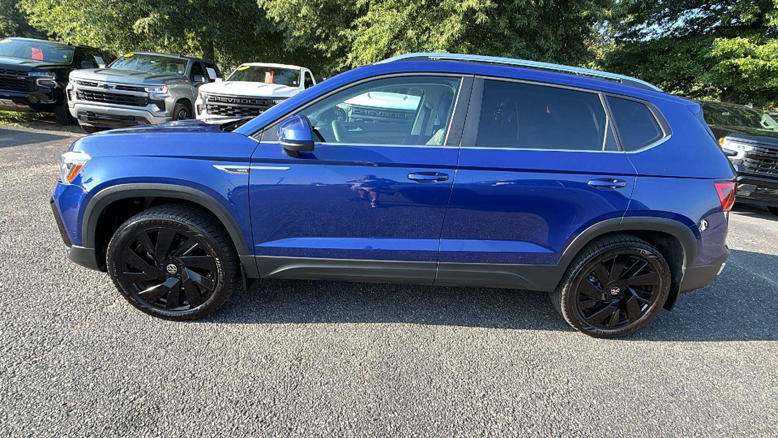 Used 2024 Volkswagen Taos SEL AWD/4WD image 11
