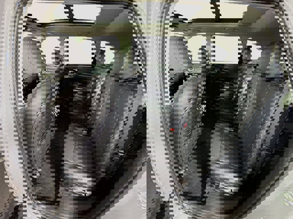 Used 2023 Kia Sorento SX image 18