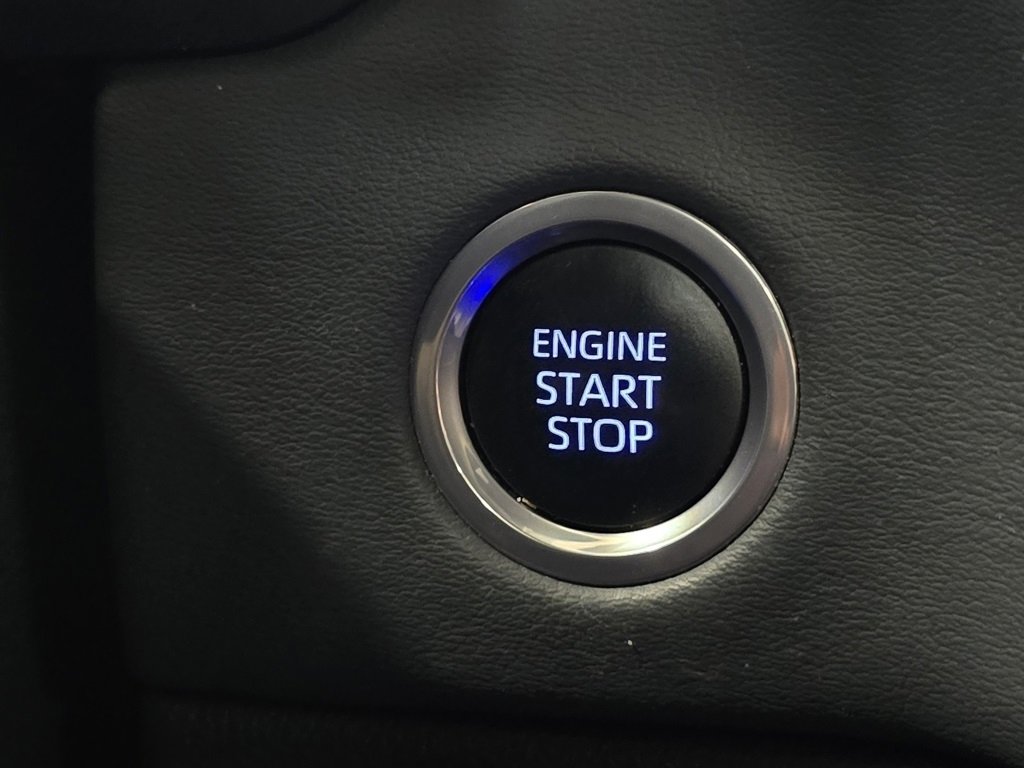 Used 2023 Toyota Tundra Platinum image 35