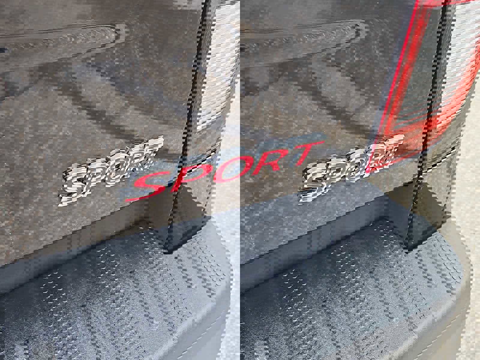 Used 2024 Honda Ridgeline Sport image 8