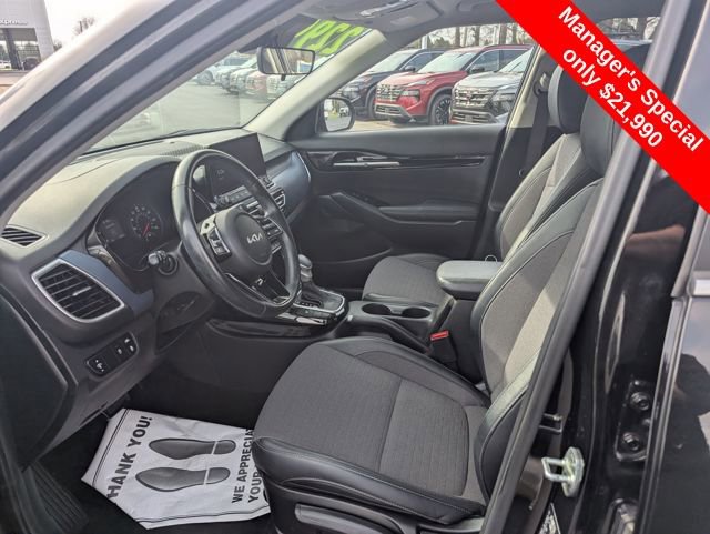 Used 2023 Kia Seltos Nightfall Edition AWD/4WD image 12