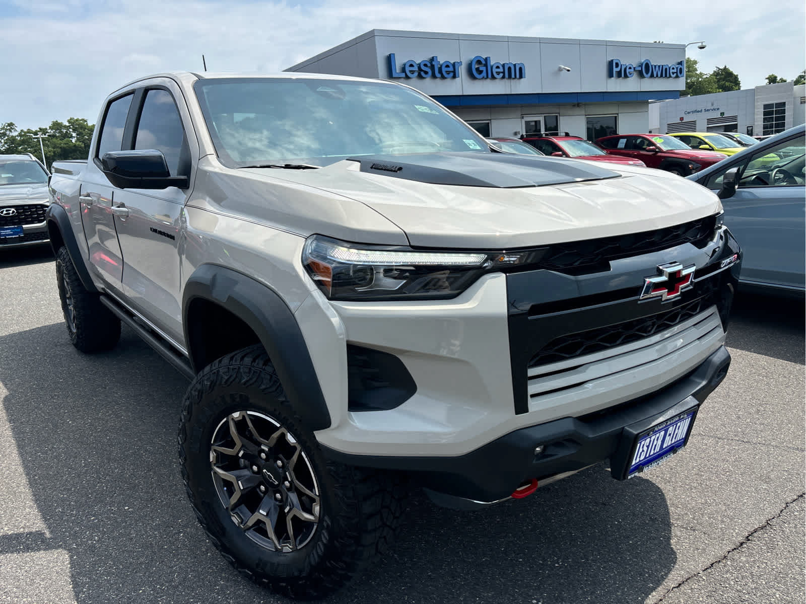 Certified 2026 Chevrolet Colorado ZR2 w/ Technology Package AWD/4WD image 3