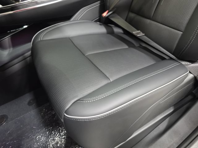 New 2026 Cadillac Escalade IQL Sport 2 w/ LPO, Floor Liner Package AWD/4WD image 24