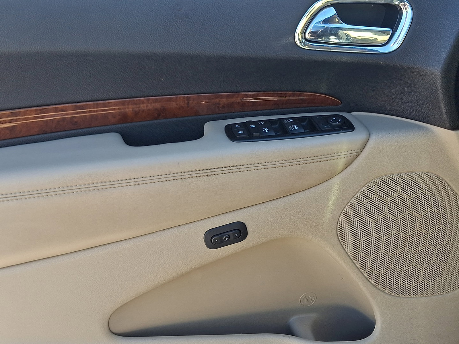 Used 2015 Dodge Durango Limited w/ Premium Group image 13