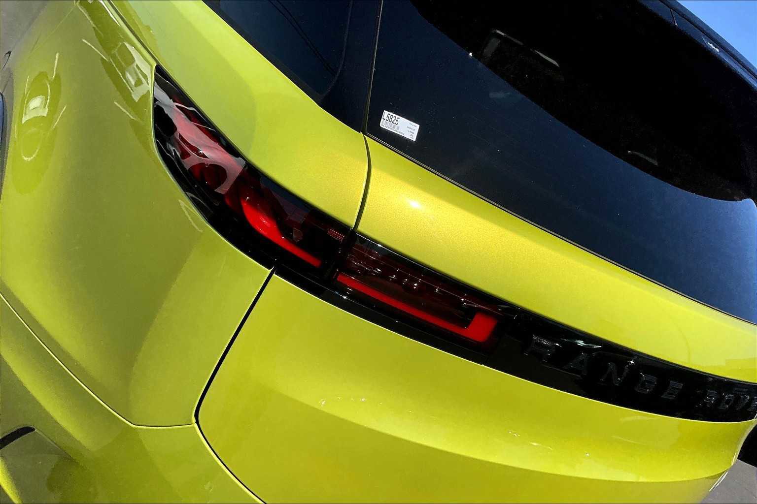 New 2025 Land Rover Range Rover Sport SV Edition Two image 25