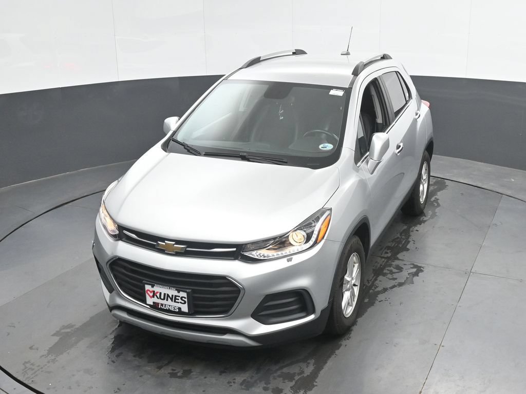 Used 2020 Chevrolet Trax LT w/ LT Convenience Package FWD image 35