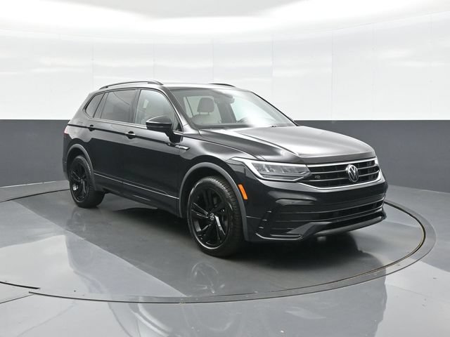 Used 2023 Volkswagen Tiguan SE R-Line