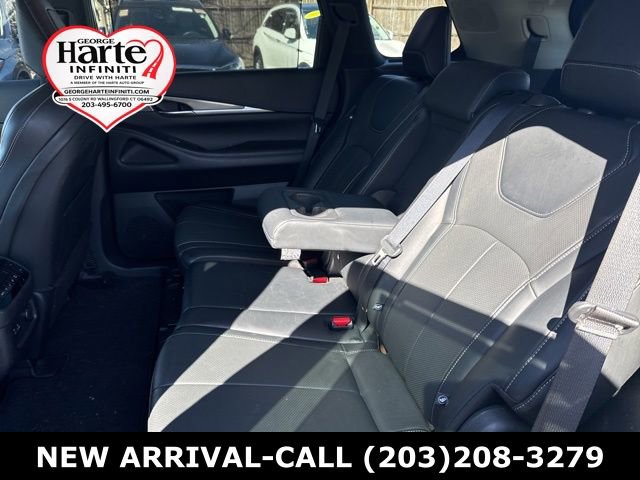 Certified 2023 INFINITI QX60 Luxe image 6