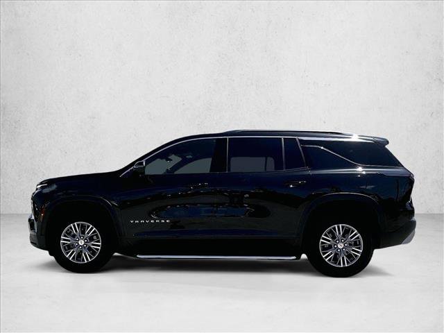 Used 2025 Chevrolet Traverse LT FWD image 6