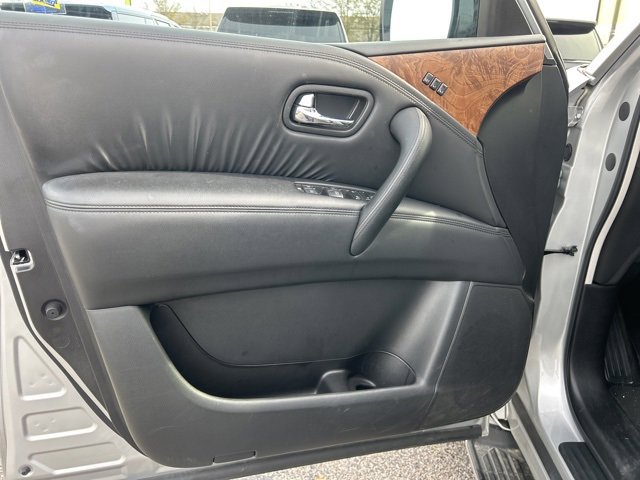 Used 2024 Nissan Armada SL w/ Captain's Chairs Package image 11