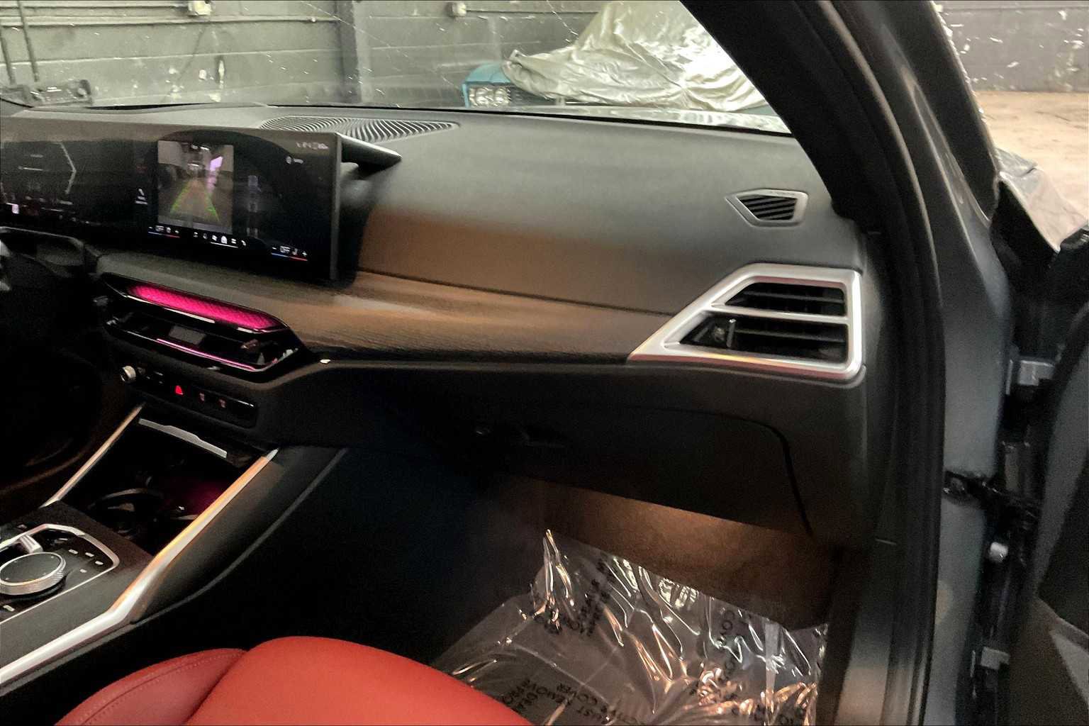 Used 2025 BMW 330i 330i w/ Premium Package image 19