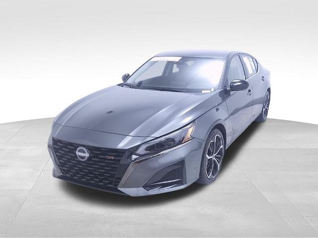 Certified 2025 Nissan Altima 2.5 SR FWD image 3