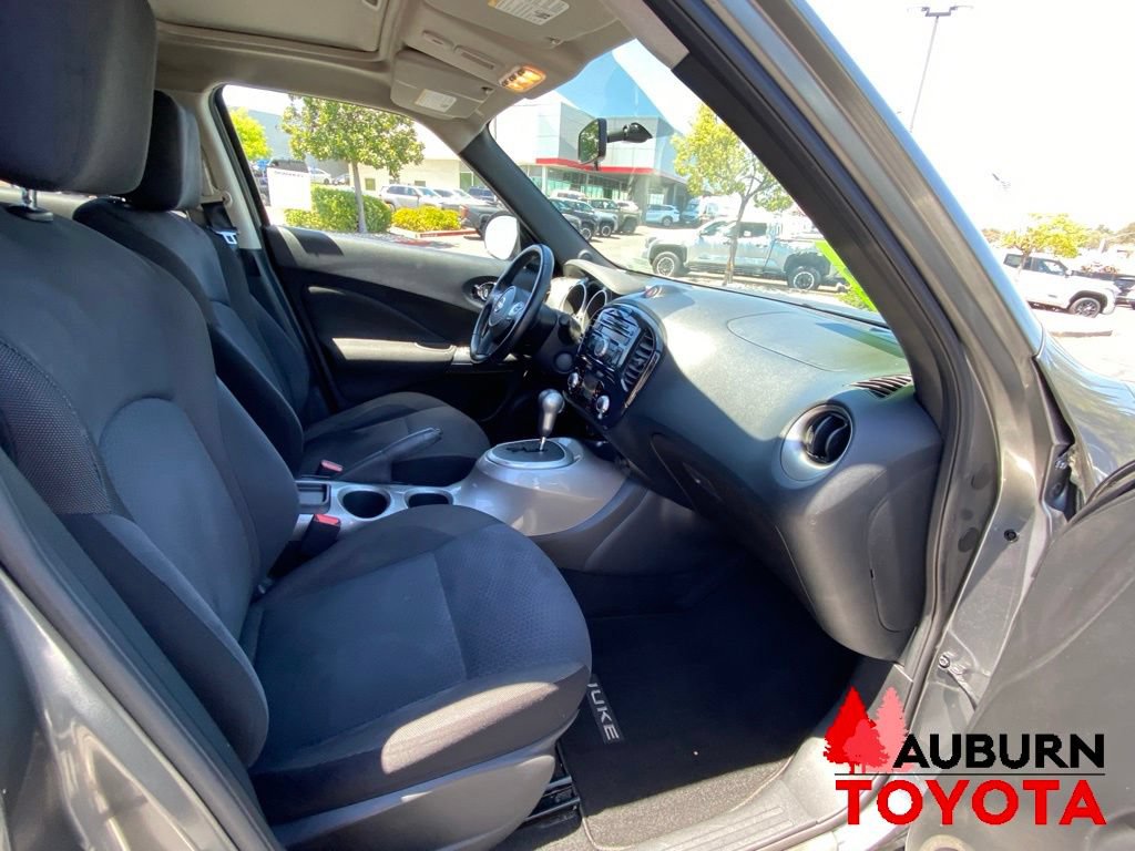 Used 2011 Nissan Juke SV FWD image 13