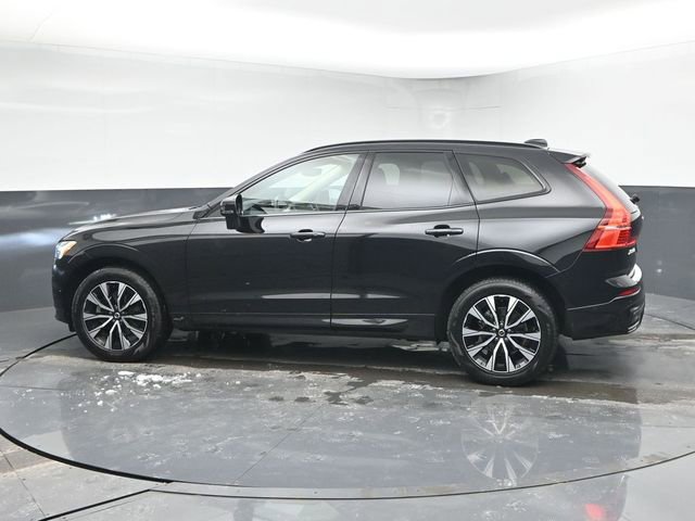 Used 2024 Volvo XC60 B5 Plus image 5