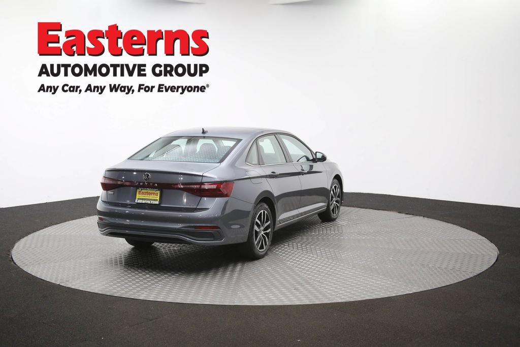 Used 2025 Volkswagen Jetta SE FWD image 39