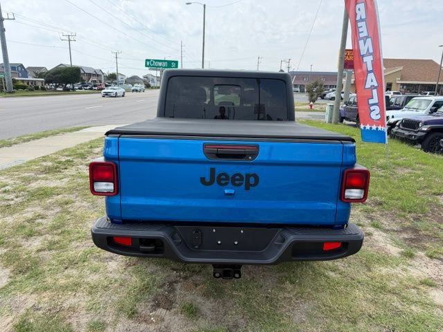 Certified 2024 Jeep Gladiator Sport AWD/4WD image 6