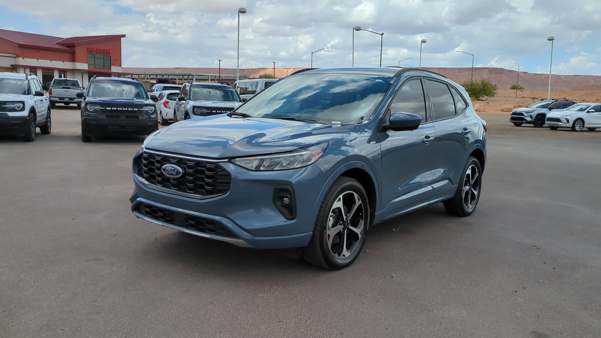 Used 2024 Ford Escape ST-Line Select w/ Tech Pack #2 AWD/4WD image 10