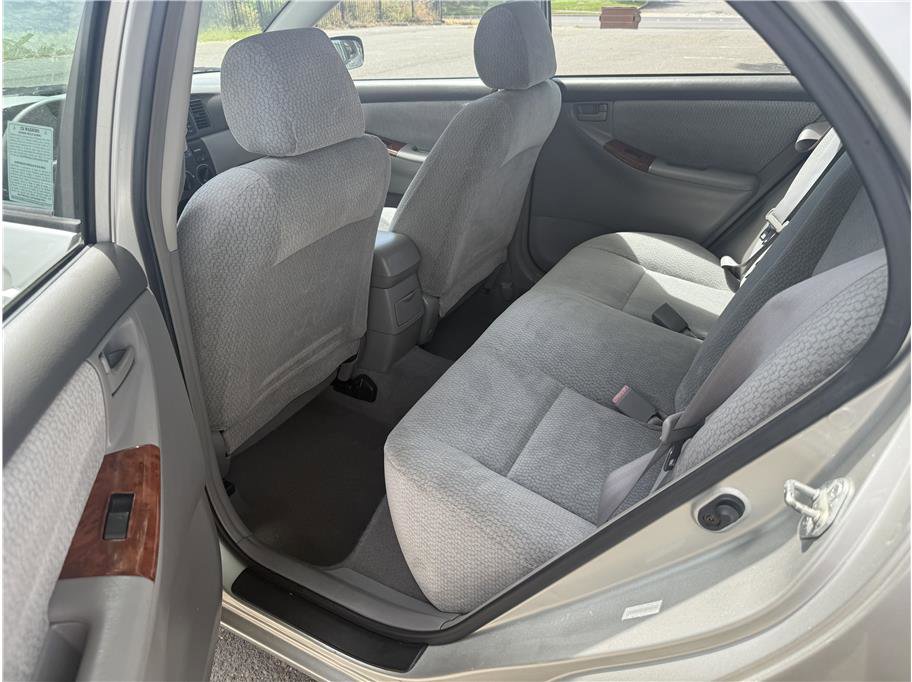 Used 2004 Toyota Corolla CE FWD image 10
