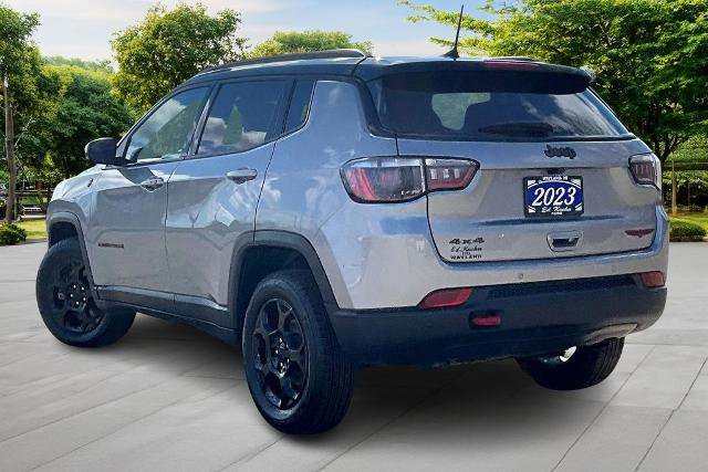 Used 2023 Jeep Compass Trailhawk image 2