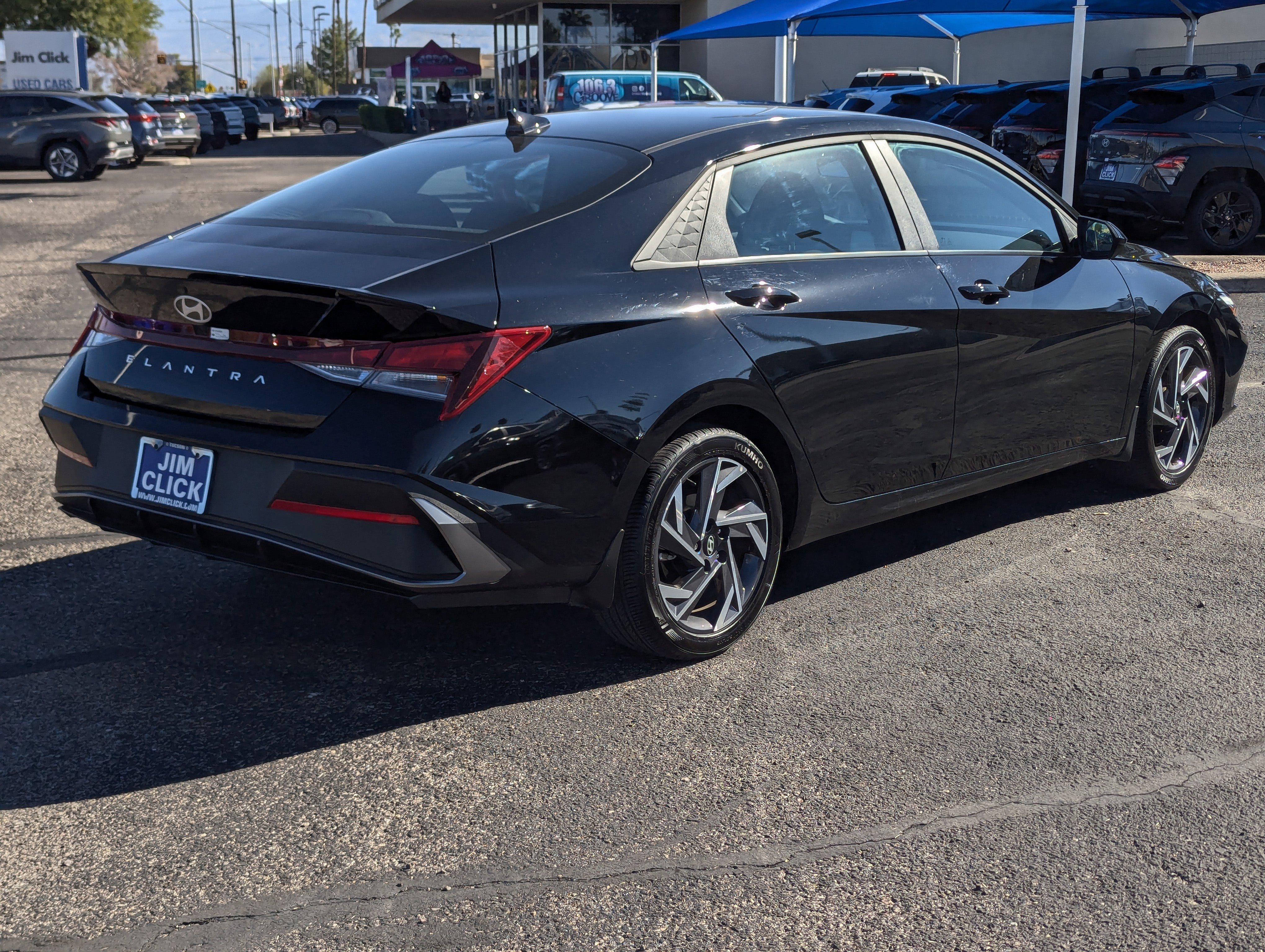 Certified 2025 Hyundai Elantra Sport image 2