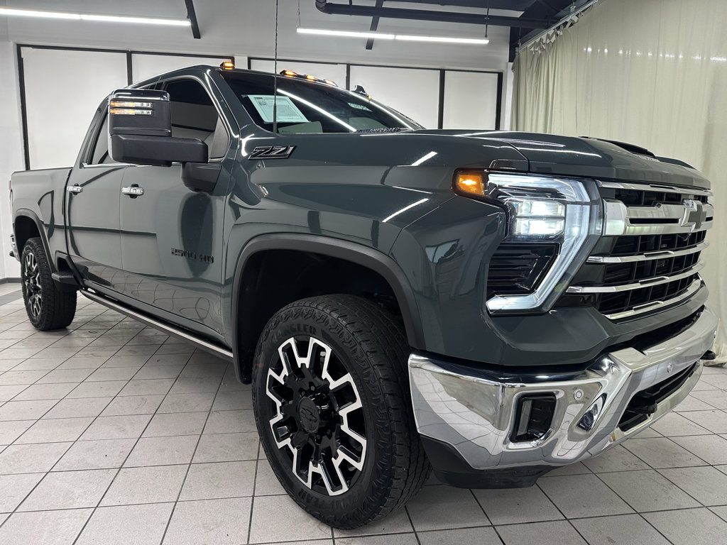Certified 2025 Chevrolet Silverado 2500 LTZ w/ LTZ Convenience Package AWD/4WD image 2