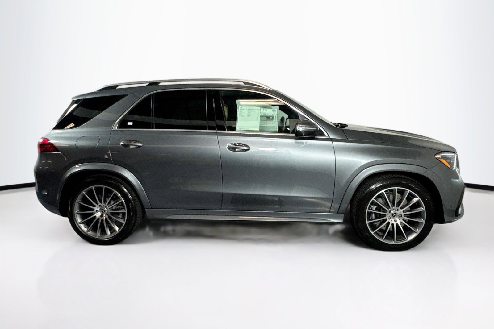 New 2026 Mercedes-Benz GLE 580 4MATIC image 4