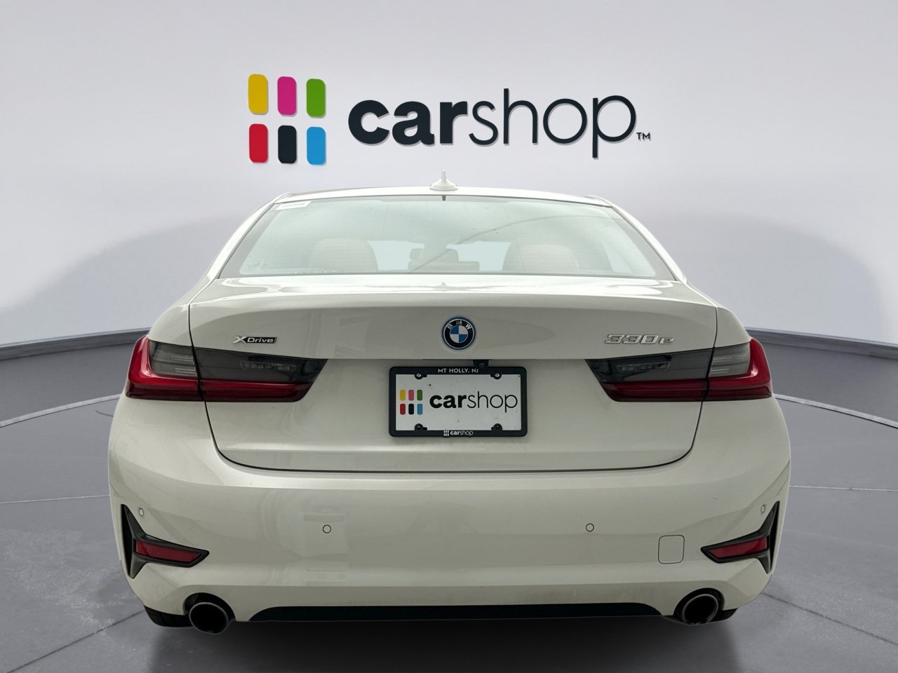 Used 2022 BMW 330e xDrive w/ Driving Assistance Package AWD/4WD image 4