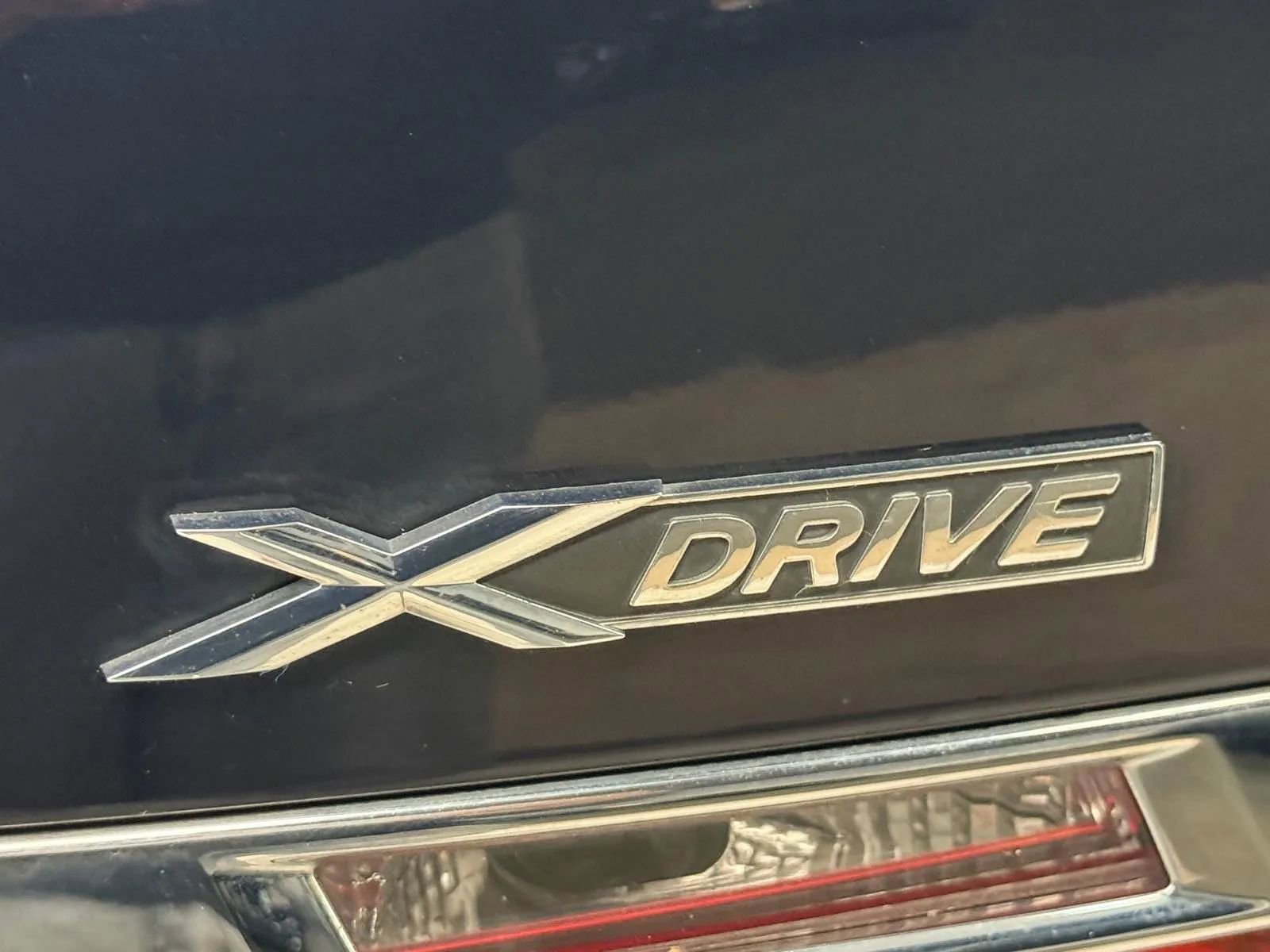 Used 2013 BMW 750i xDrive image 35