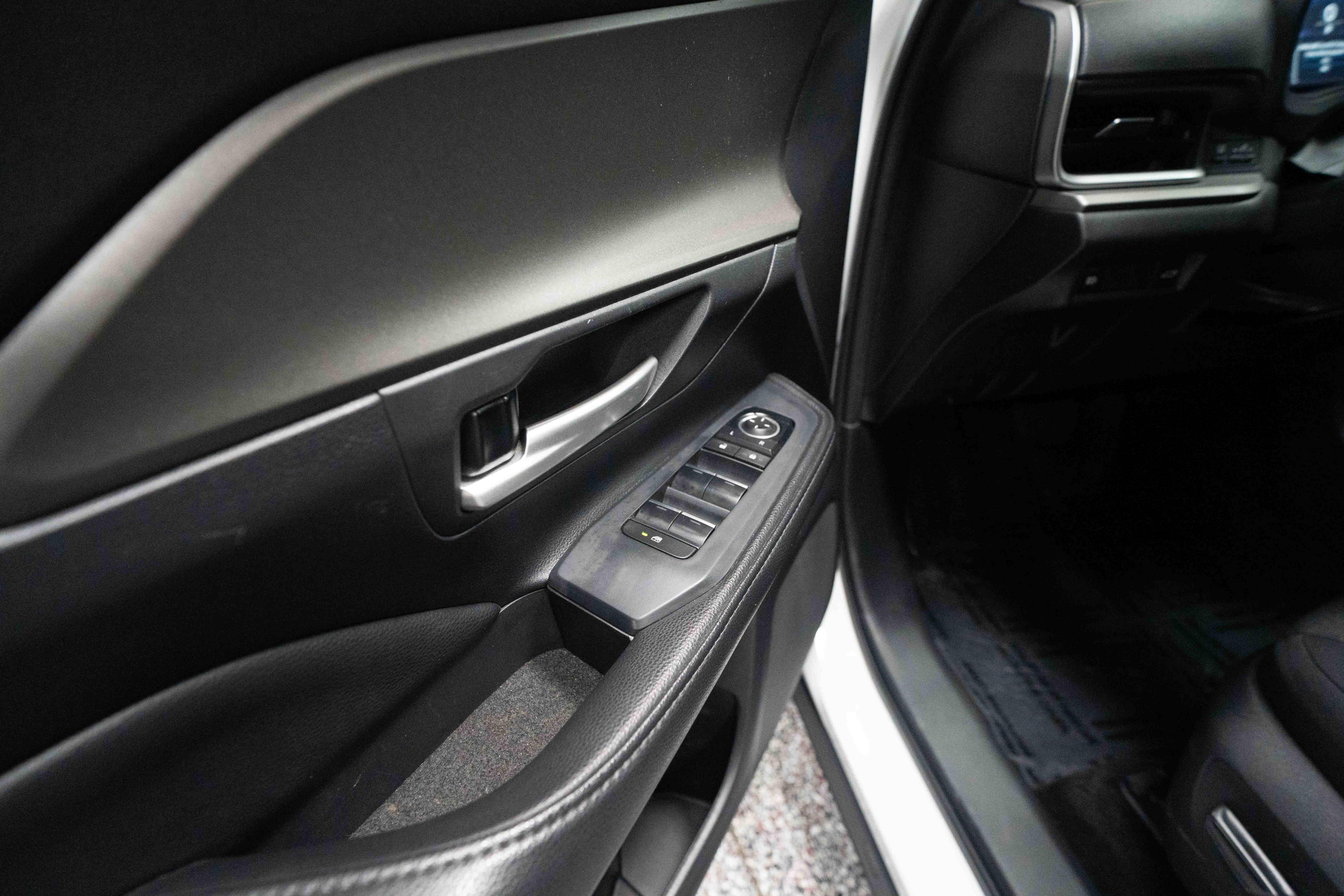 Used 2025 Toyota Grand Highlander AWD Hybrid image 7