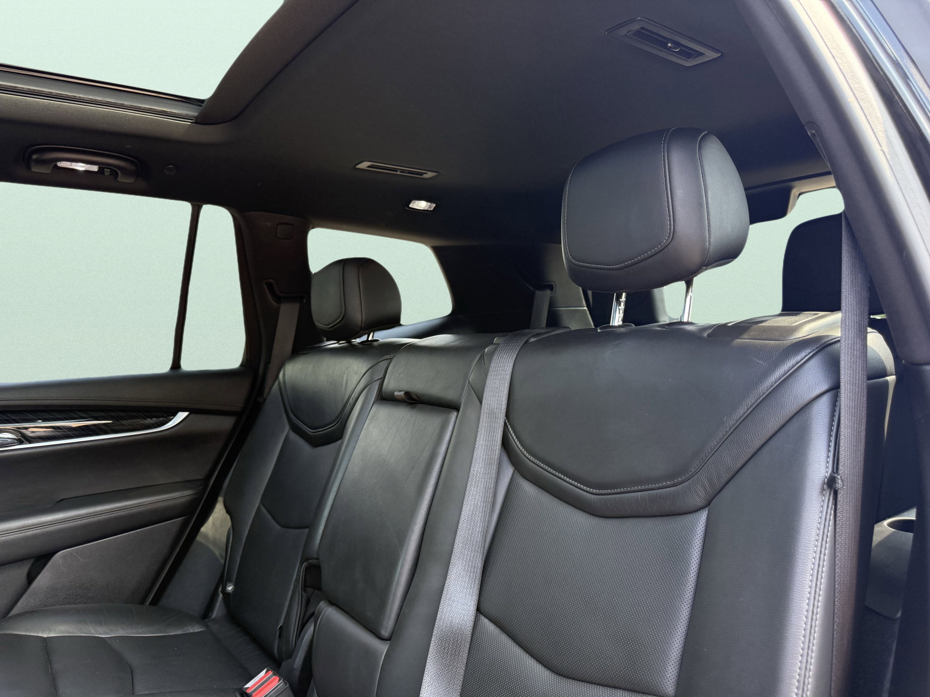 Used 2020 Cadillac XT6 Premium Luxury image 41