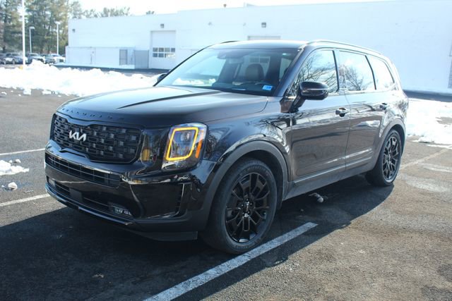 Used 2022 Kia Telluride SX w/ SX Prestige Package image 4