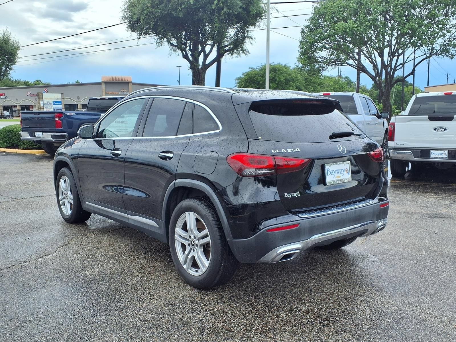 Used 2023 Mercedes-Benz GLA 250 w/ Premium Package image 23