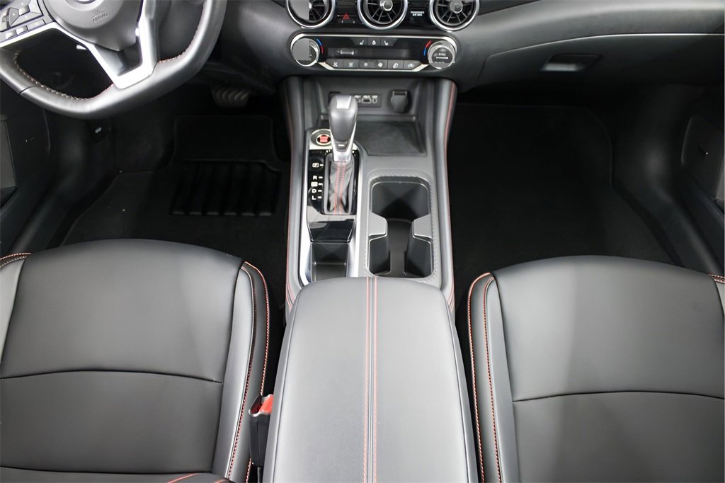 Used 2025 Nissan Sentra SR w/ SR Premium Package image 24