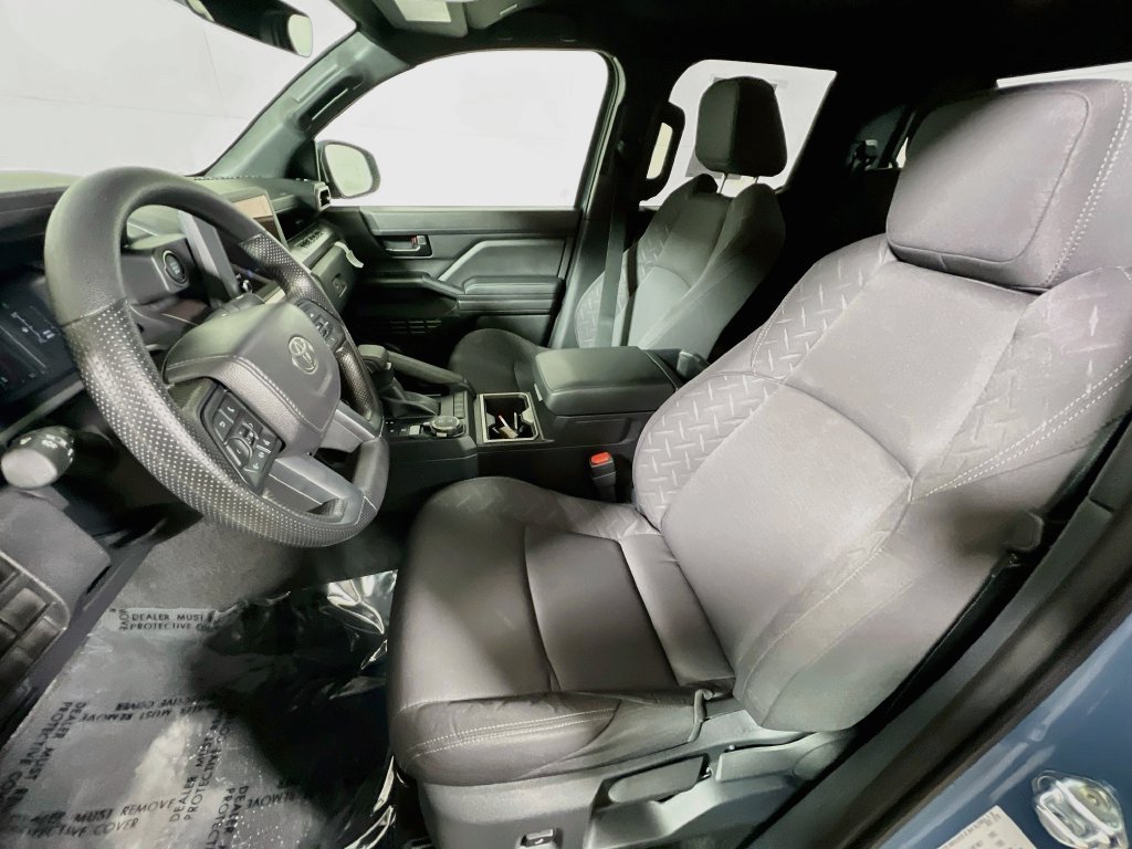 Certified 2026 Toyota Tacoma SR5 AWD/4WD image 18