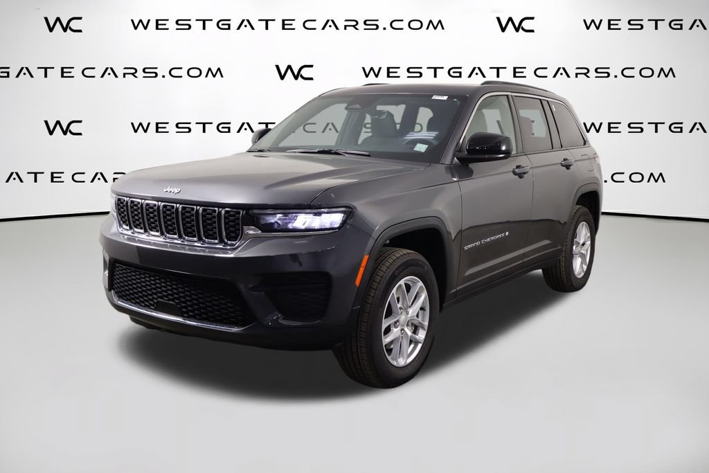 Used 2025 Jeep Grand Cherokee 4WD image 1