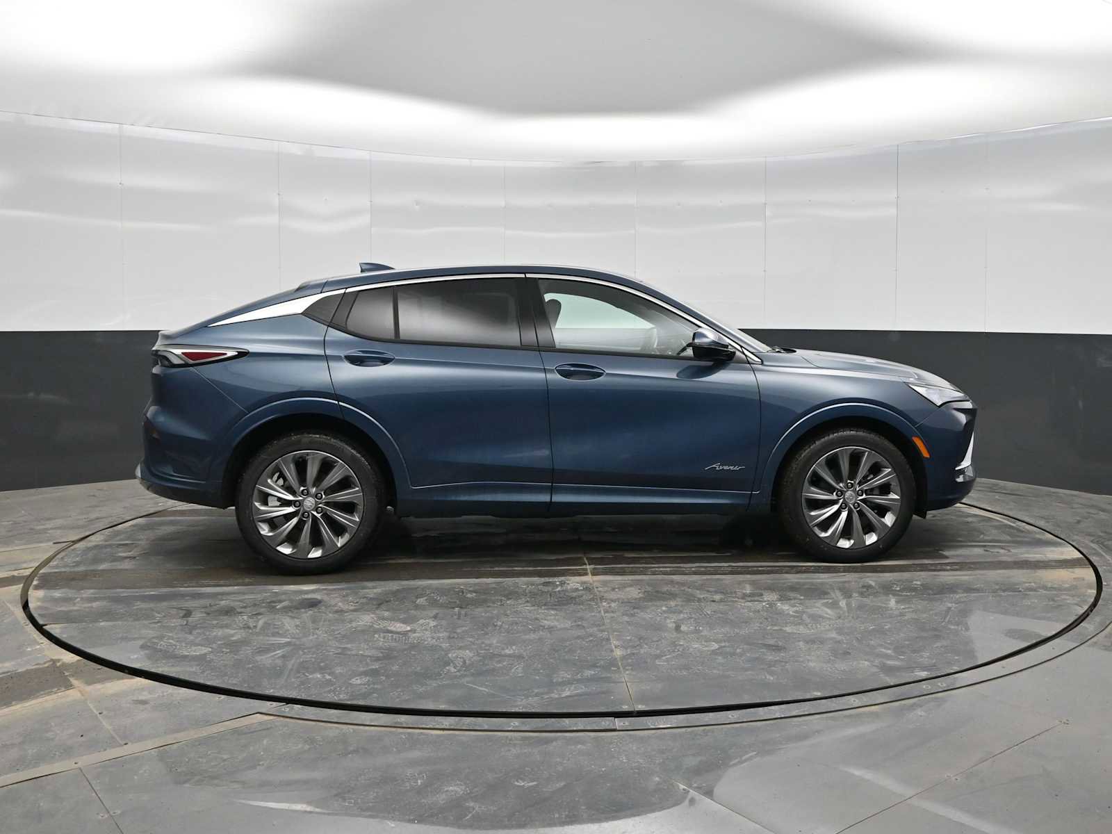 New 2026 Buick Envista Avenir image 9