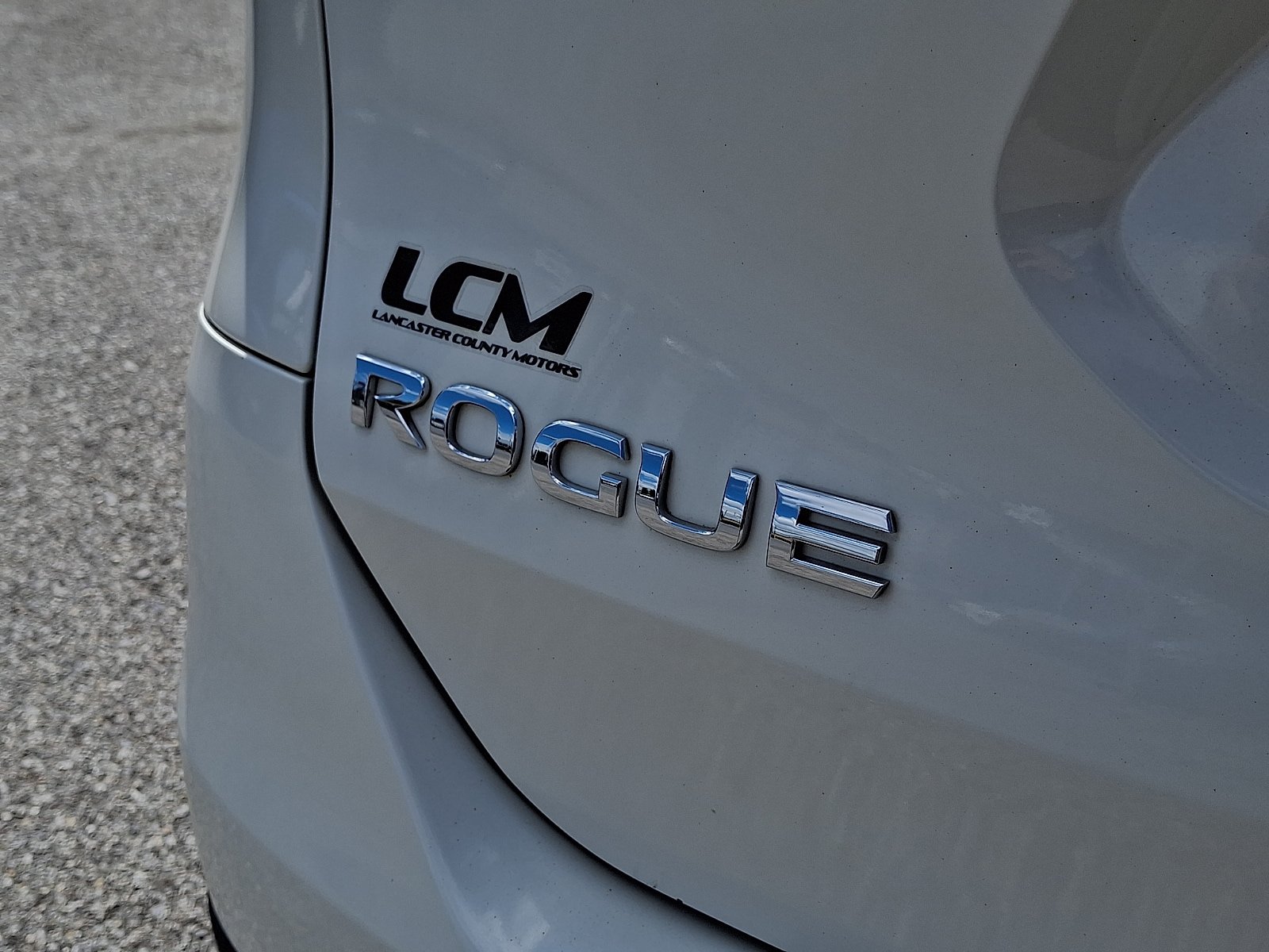 Used 2016 Nissan Rogue SL AWD/4WD image 31