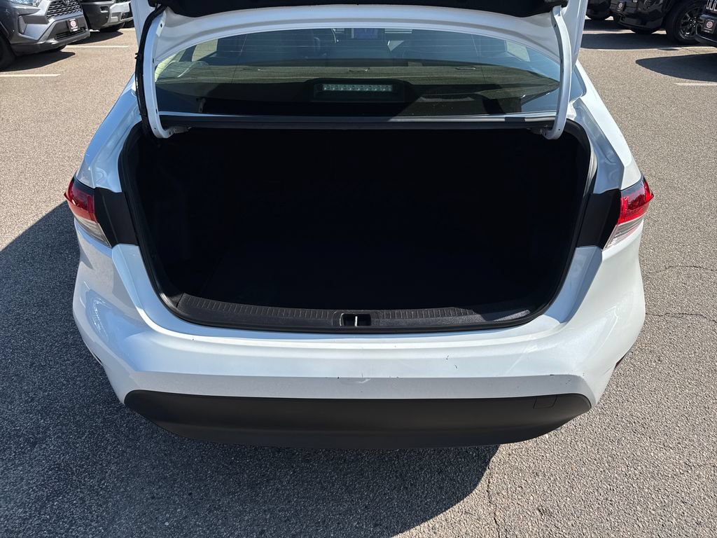 Used 2023 Toyota Corolla LE FWD image 39
