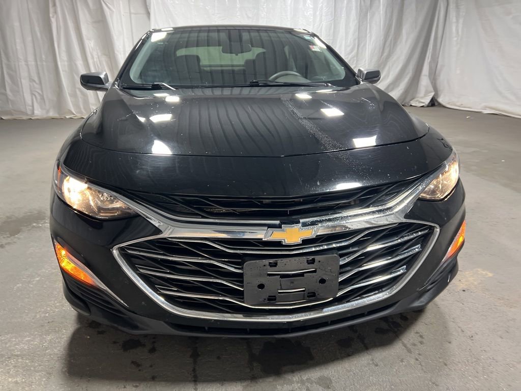 Used 2022 Chevrolet Malibu LS image 2
