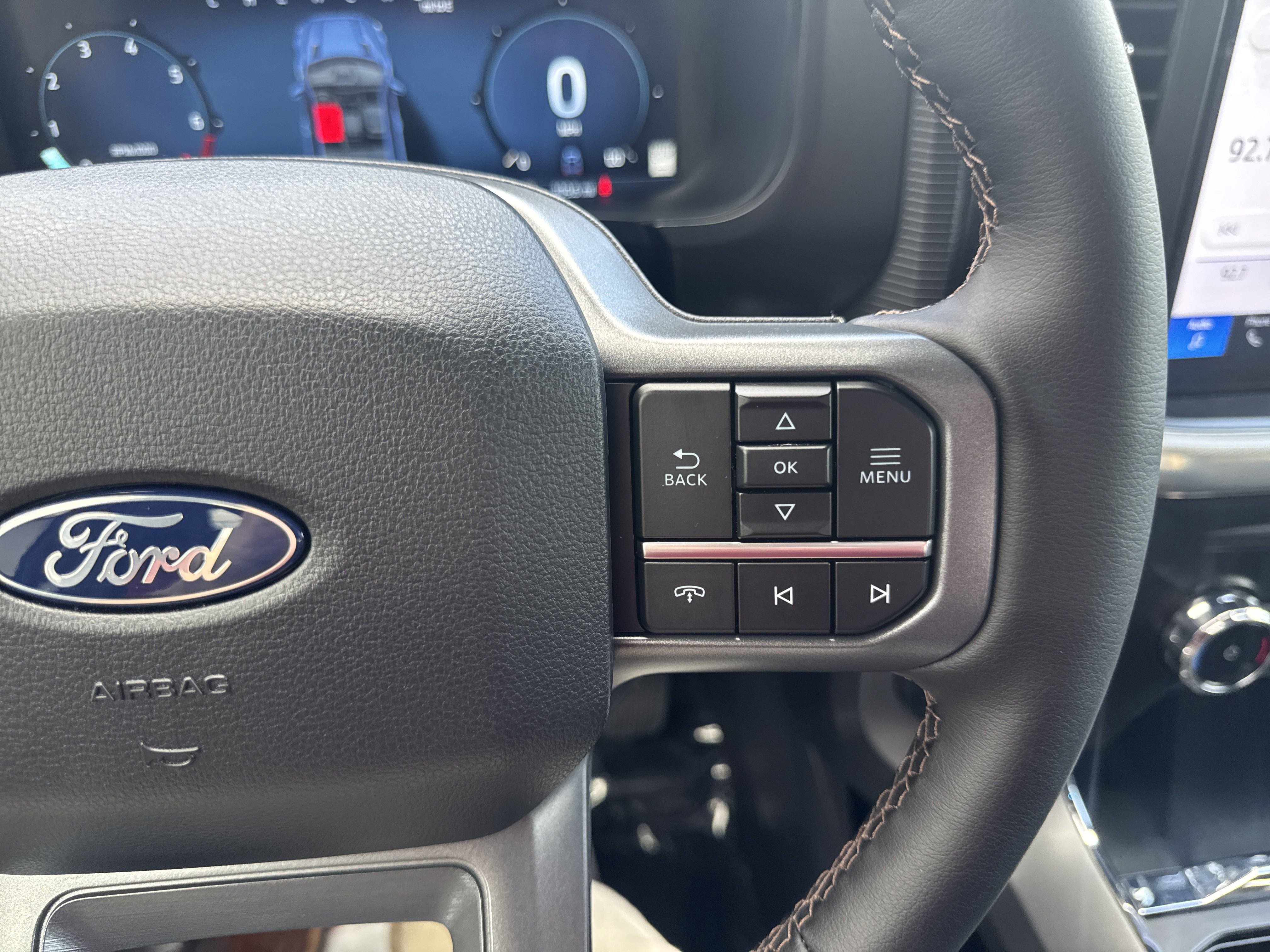 New 2025 Ford F150 Lariat w/ Equipment Group 502A High image 32