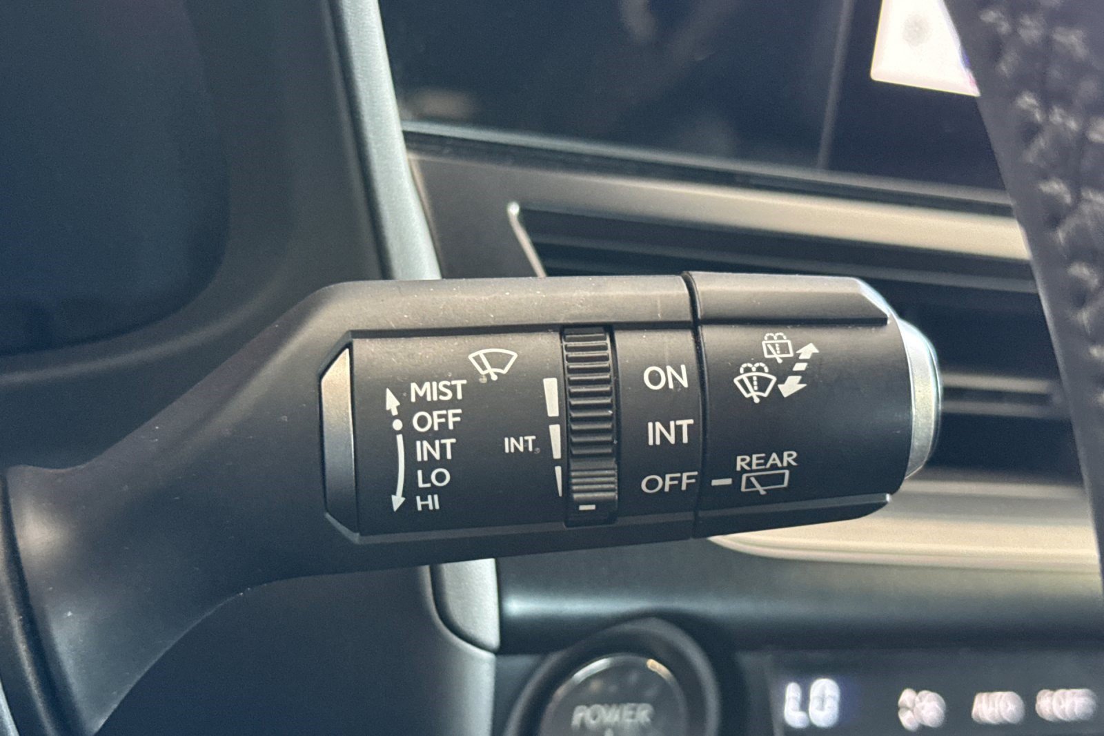Certified 2025 Lexus UX 300h FWD w/ Accessory Package (Z2) image 33