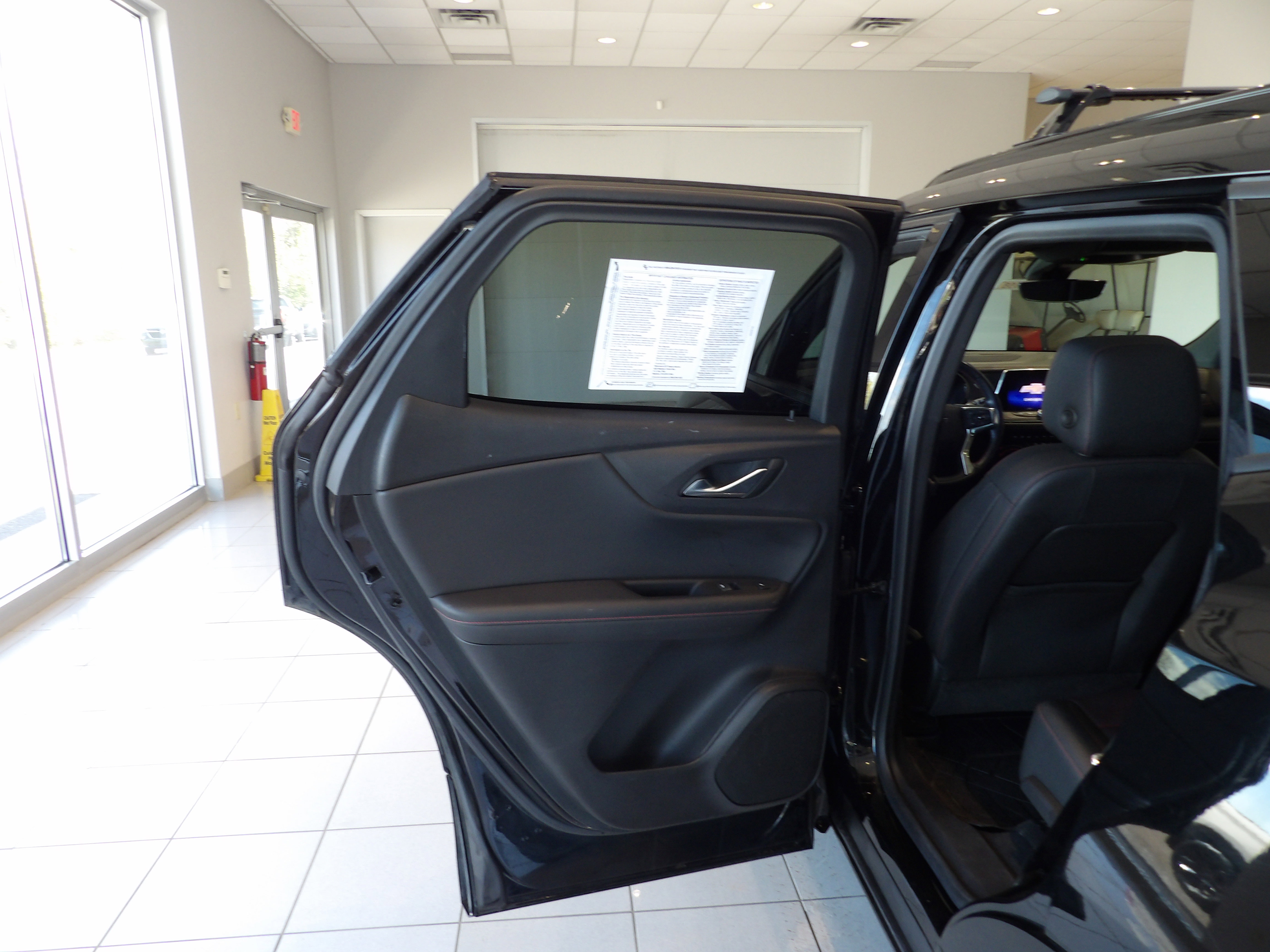 Used 2022 Chevrolet Blazer RS w/ Enhanced Convenience Package AWD/4WD image 18