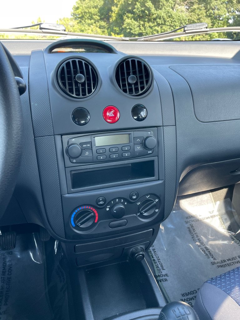 Used 2008 Chevrolet Aveo5 FWD image 12