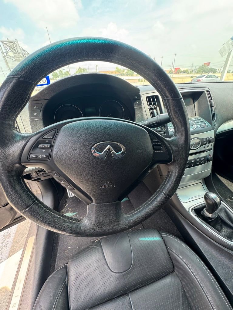 Used 2015 INFINITI Q60 Sport RWD image 19