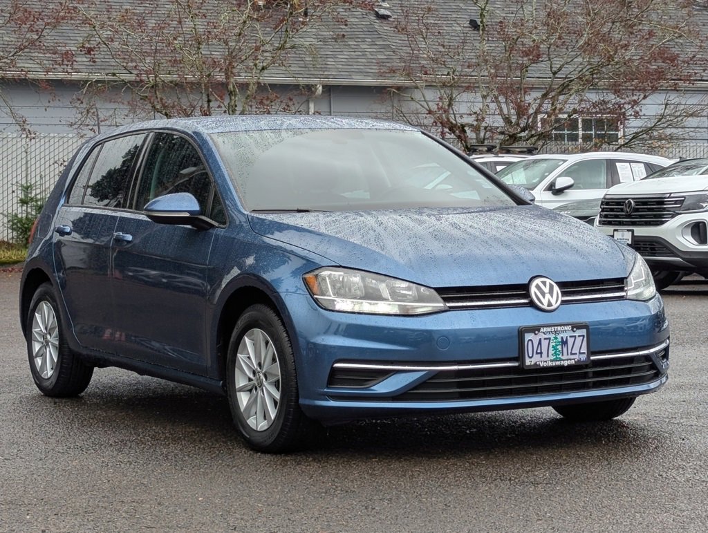 Used 2019 Volkswagen Golf S image 7