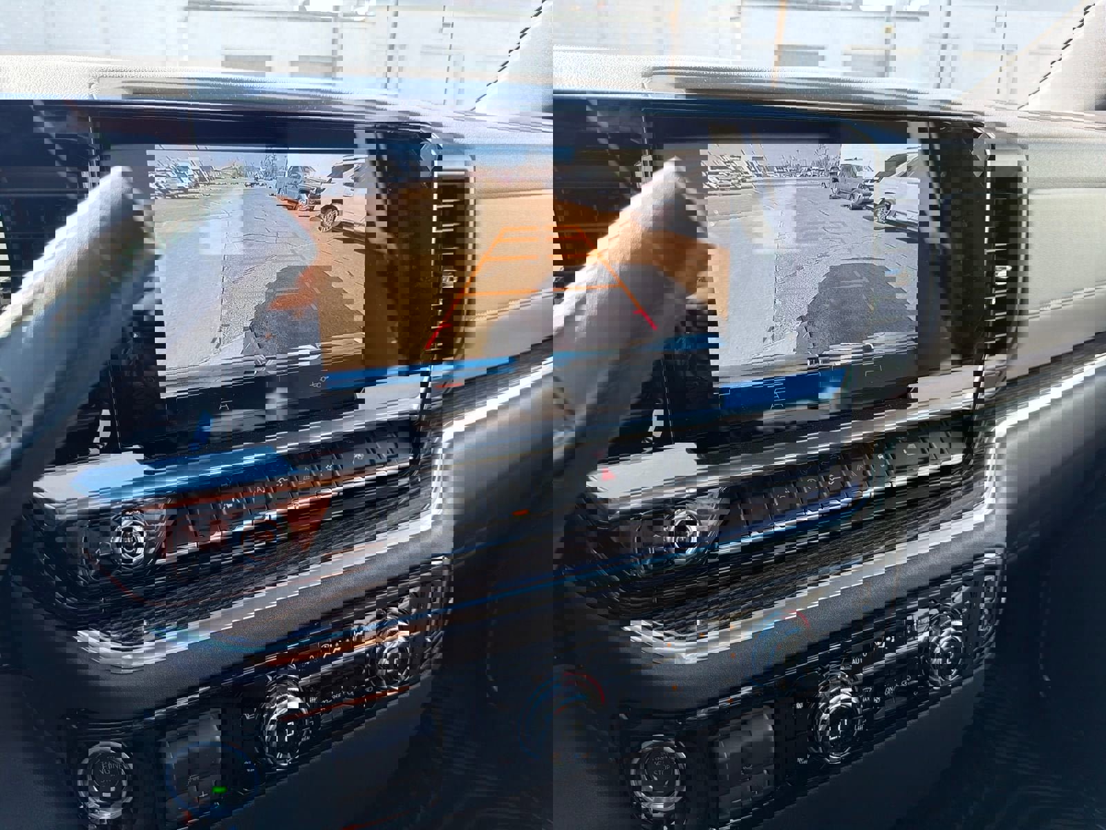 New 2026 GMC Sierra 1500 SLE image 22